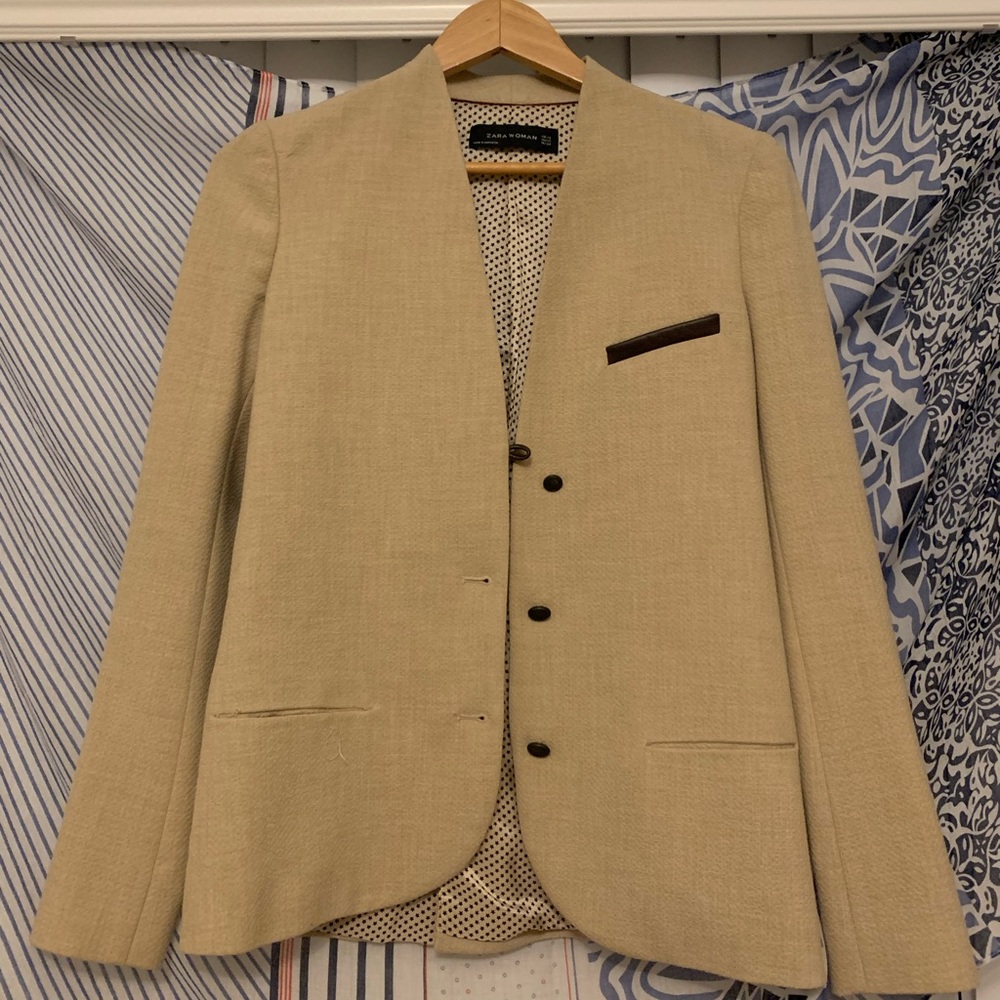BEIGE ZARA WOMAN BLAZER XS